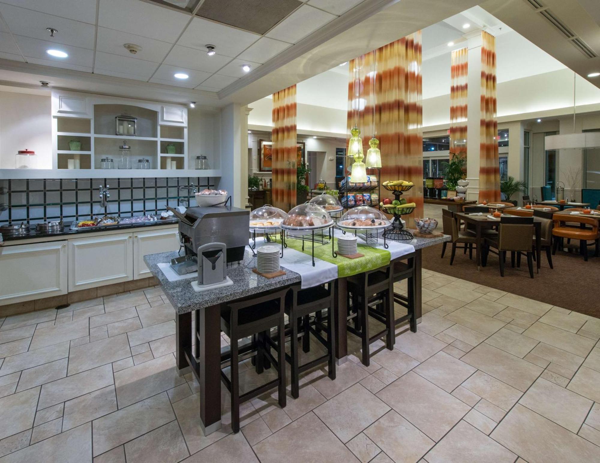 Hilton Garden Inn Tallahassee Central Eksteriør billede